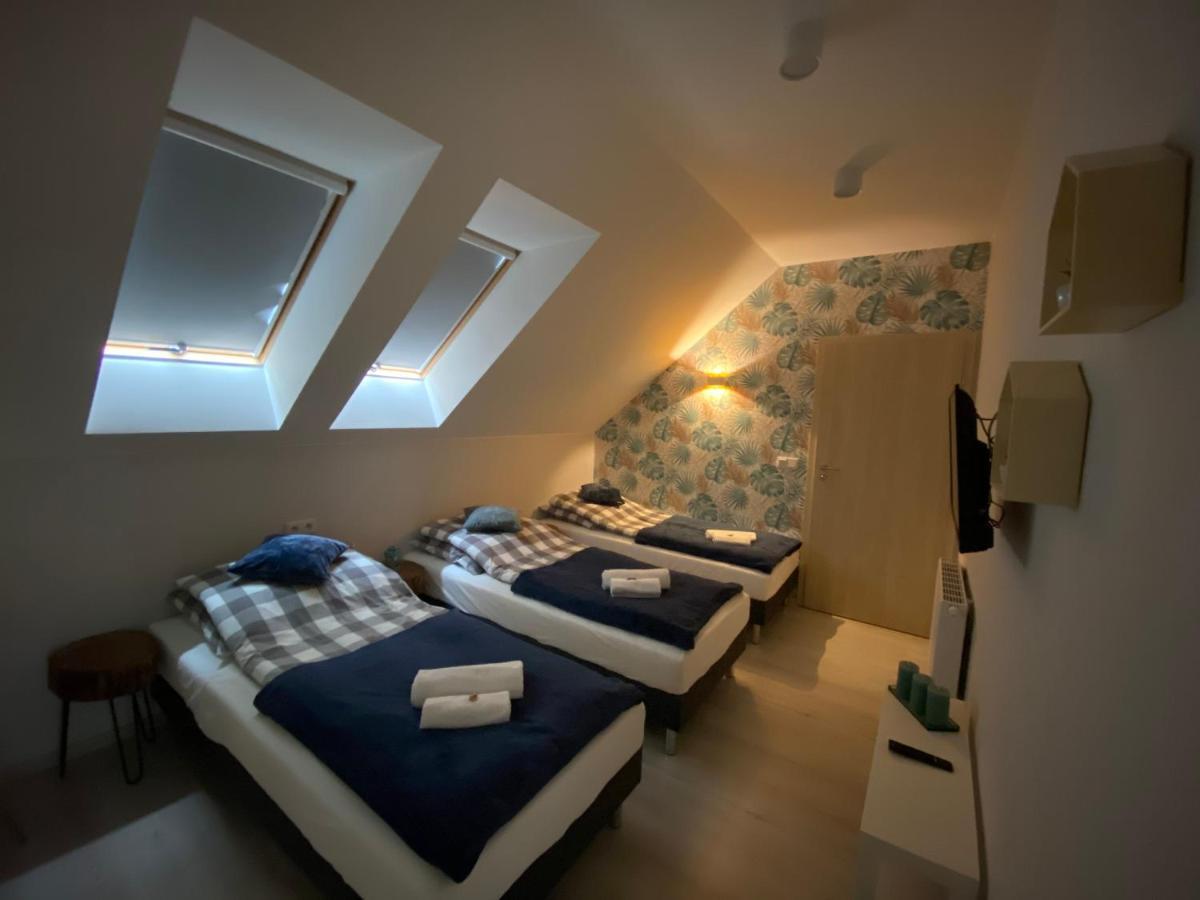 Gosciniec Przy Spacerowej Długotęka Bagian luar foto